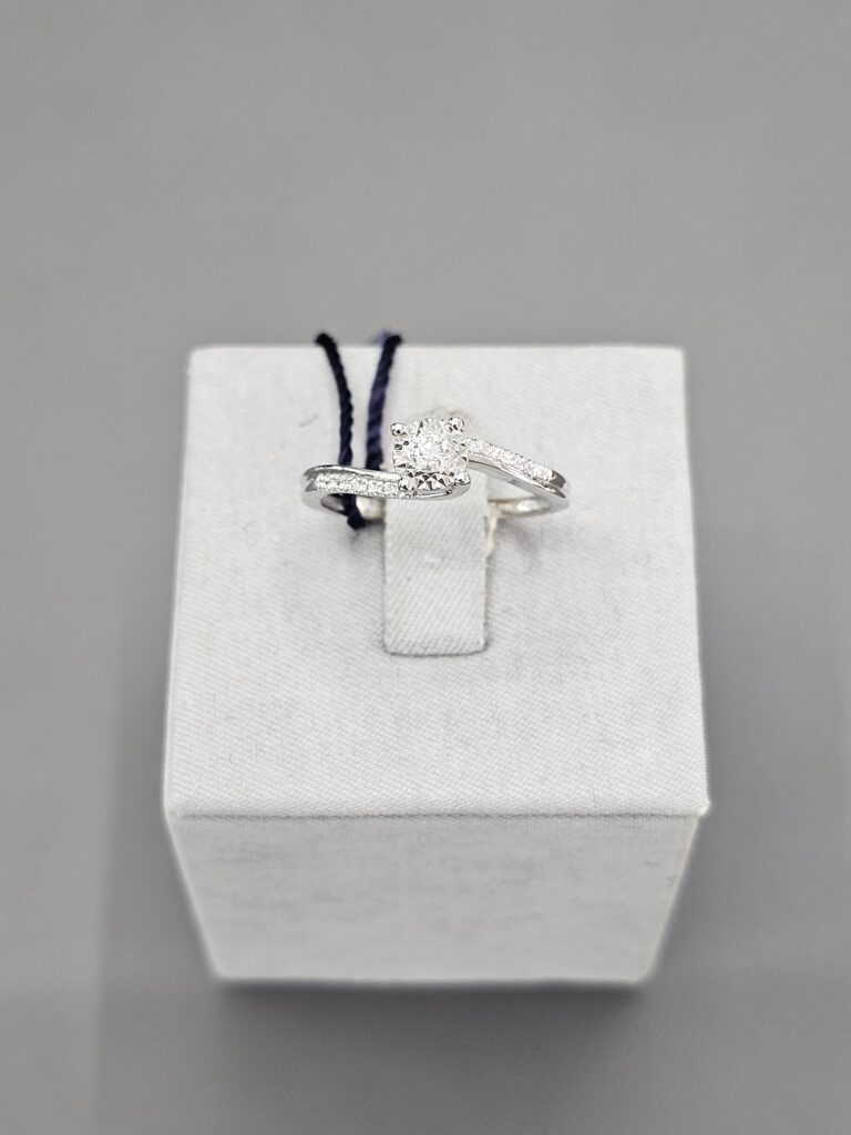 ANELLO BLISS CON DIAMANTI NATURALI