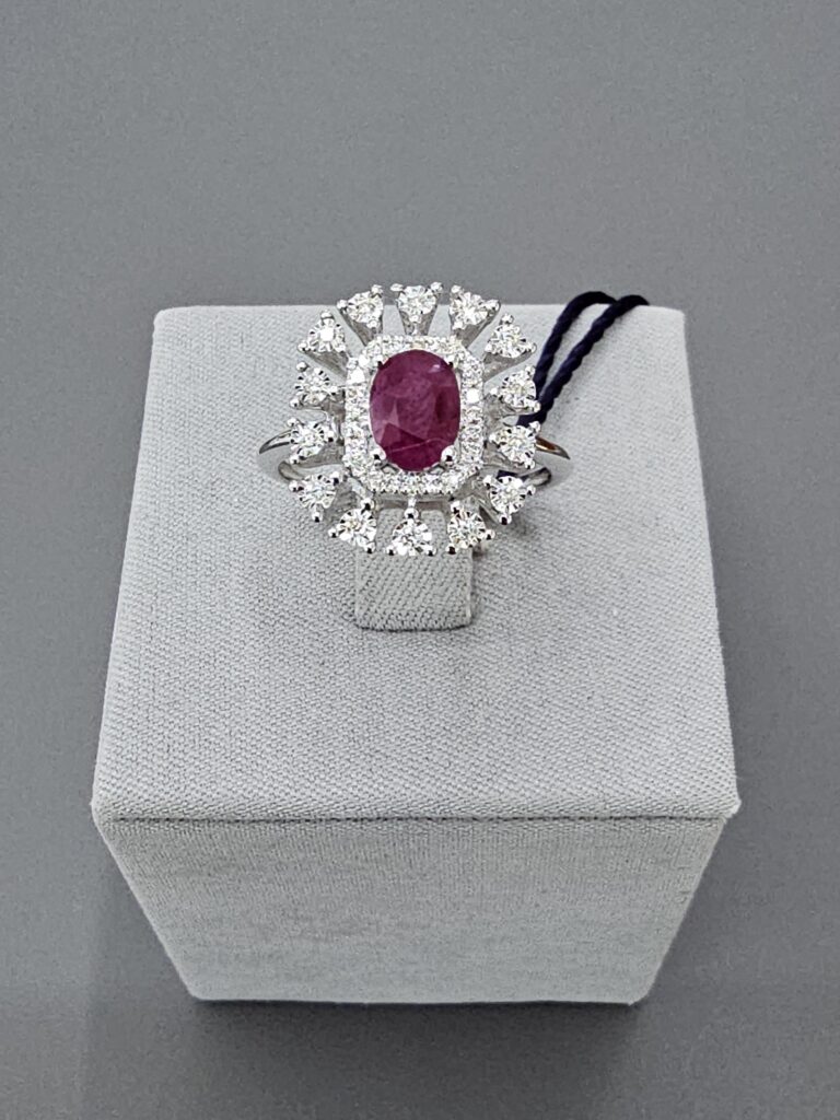 ANELLO BLISS IN ORO CON RUBINO E DIAMANTI NATURALI